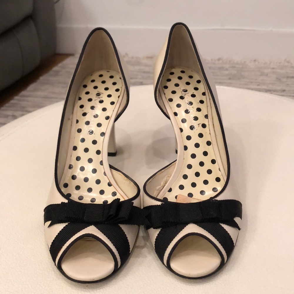 Anne Klein Bow Heels
